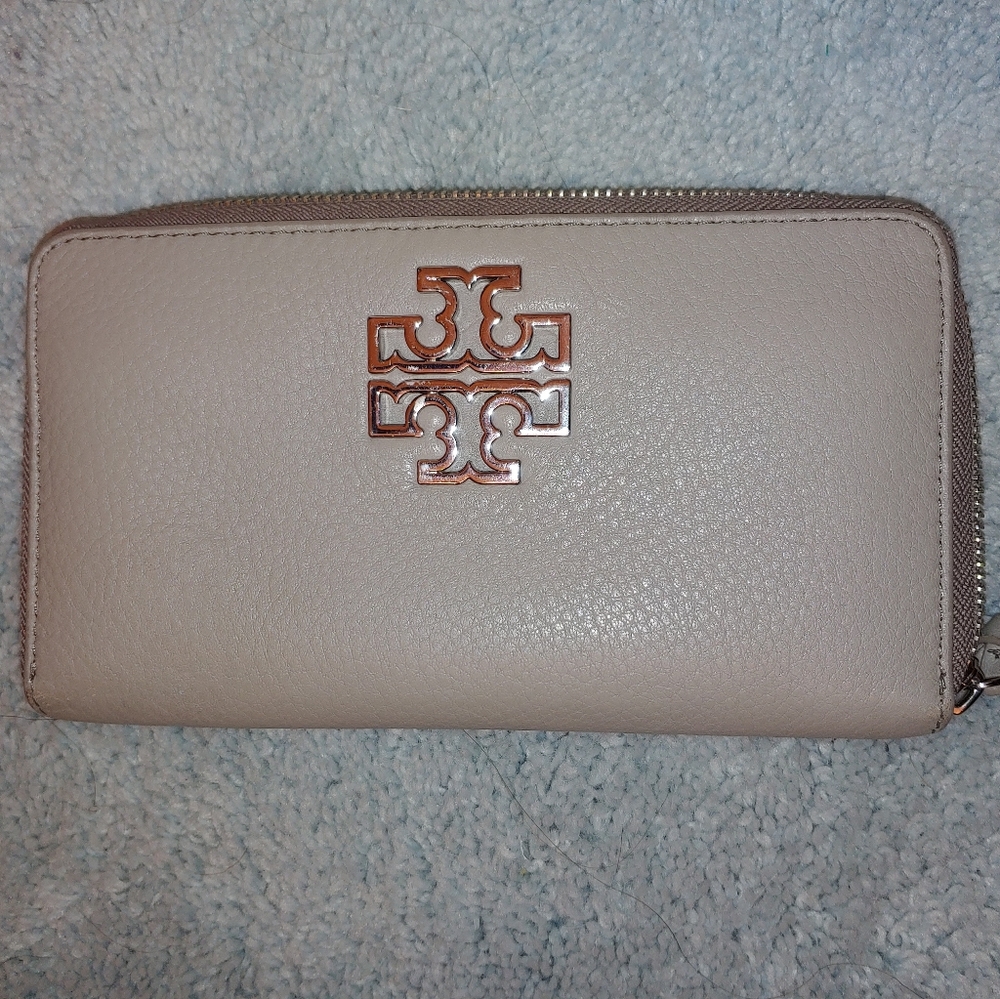 Tory Burch Continental Wallet